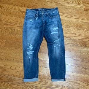 American Eagle Blue Ripped Tomgirl jeans